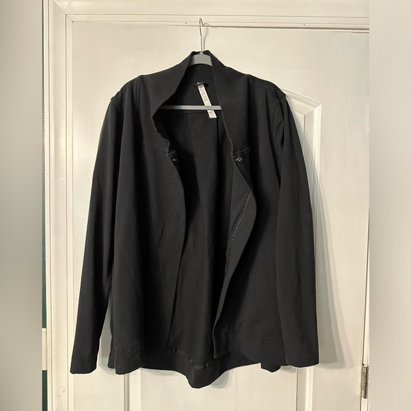 Lululemon cape jacket - Picture 1 of 4